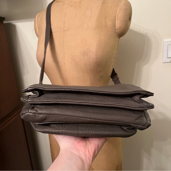 Liebeskind Berlin Calista Leather Crossbody Bag - Picture 7 of 9